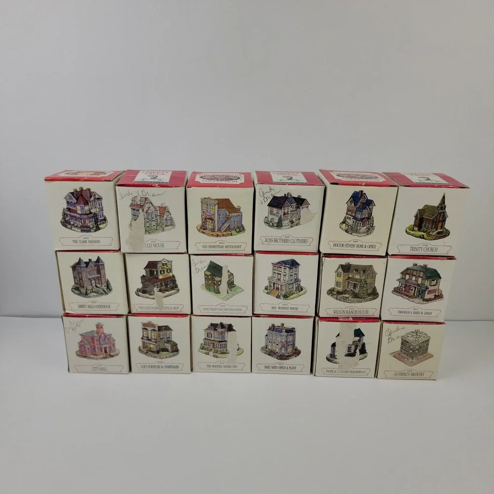 Liberty Falls Americana Collection Lot of 18 Miniature Village Buildings Boxed